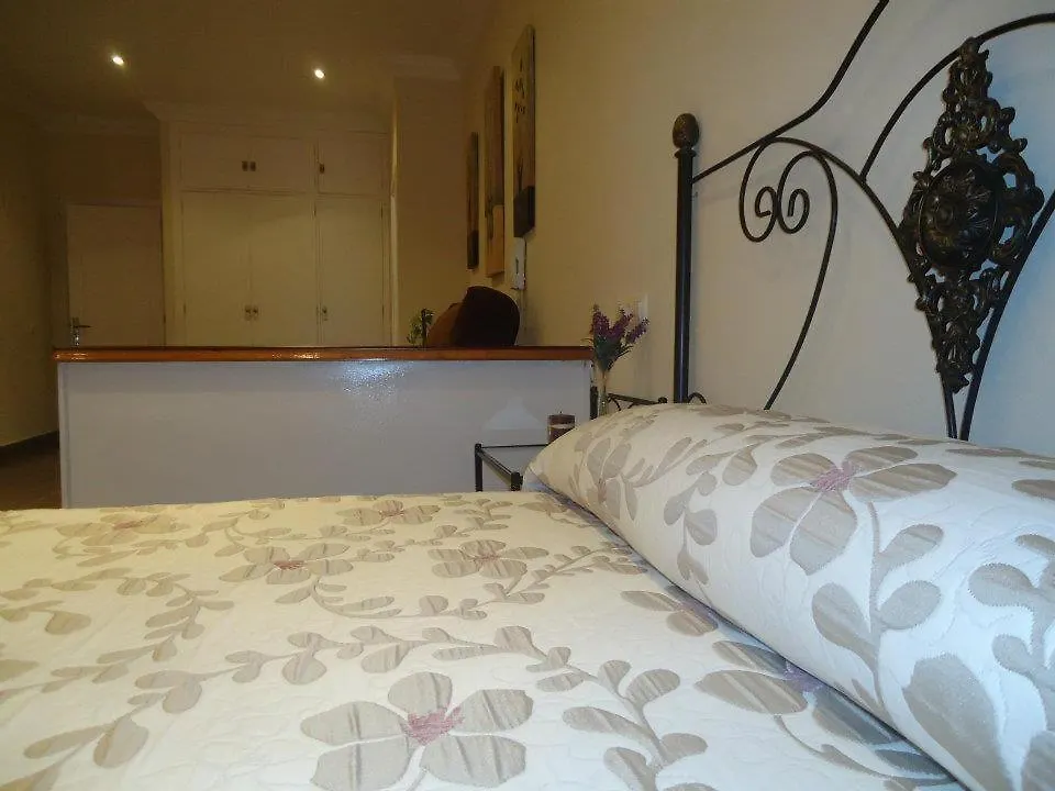 Guest house Hostal Los Dos Naranjos El Arahal
