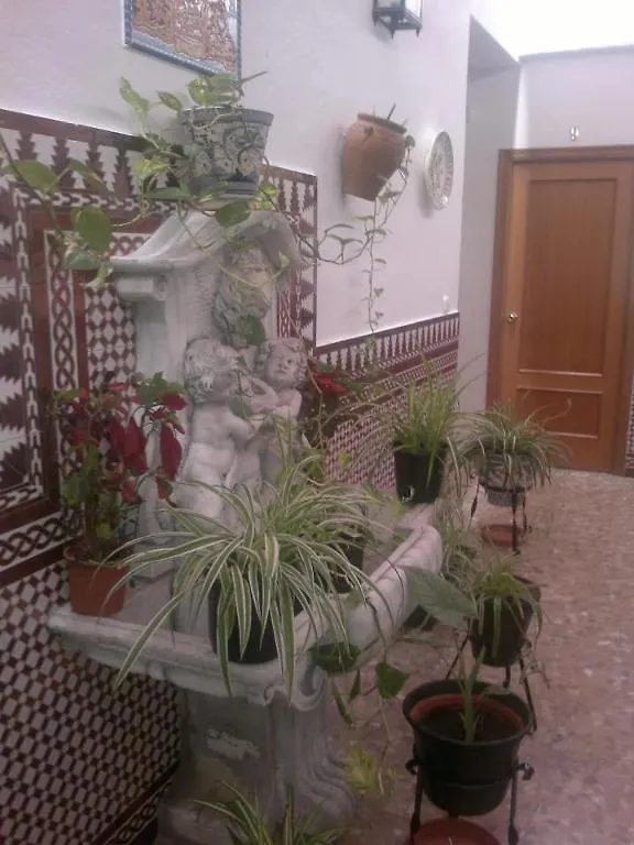 Guest house Hostal Los Dos Naranjos El Arahal
